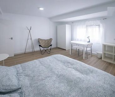 Carrer Luis Lamarca, Valencia, Valencian Community 46018 - Photo 6