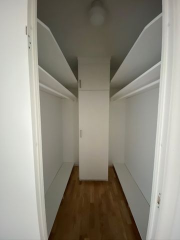 Kungsfågelgatan, Västerås - Photo 2