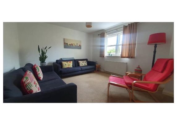 5 bedroom private hall to rent - Photo 1