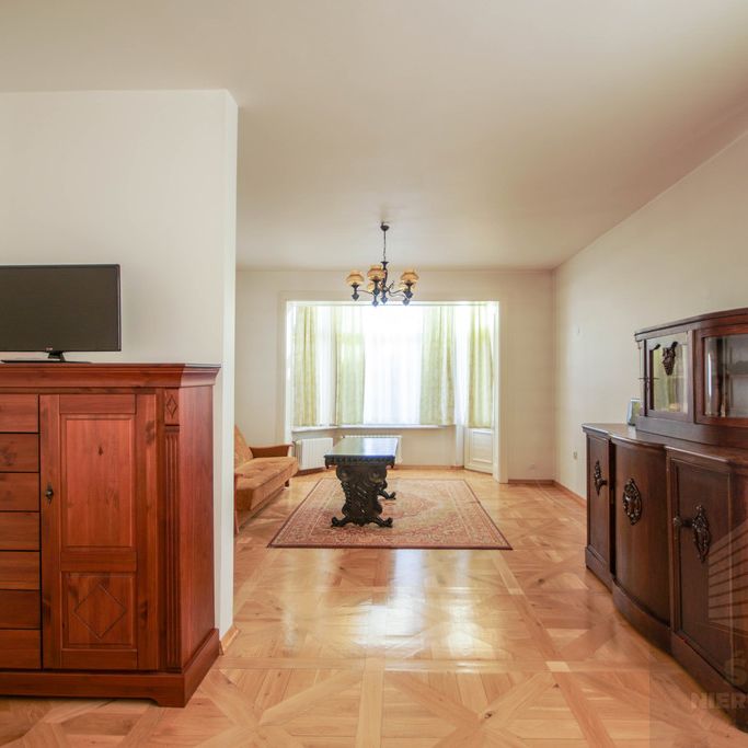 Na wynajem. Kawalerka 55 m - Photo 1