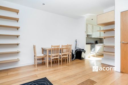 Queen Annes Square, London, SE1 - Photo 4