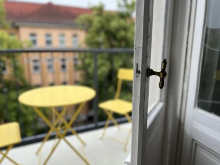 WG geeignet - Altbau Wohnung mit Balkon und 2 Schlafzimmern - Foto 2