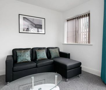 2 bedroom flat to rent - Photo 3