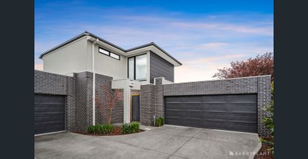 Relaxed lifestyle in a superior setting. - Photo 4