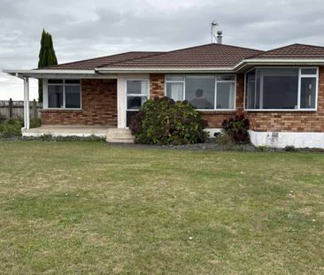 AVAILABLE NOW: Semi Rural With A View! - Photo 4