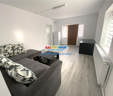 Inchiriere apartament 3 camere Lux Baicoi - Fotografie 2
