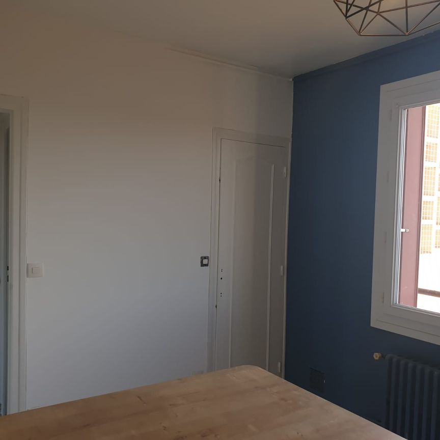 Location Appartement 5 pièces 88m² DECIZE 58300 - Photo 1