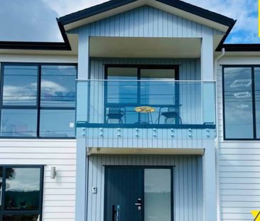 Looking for a modern home built in the ever so convenient Henderson... - Photo 1