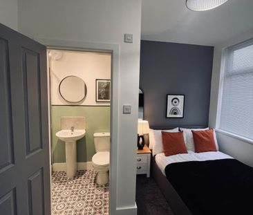 Gregory Avenue, Bolton - Photo 5