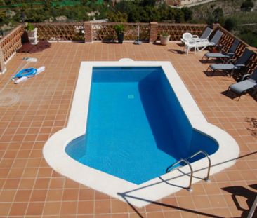 One Bedroom Apartment For Long Term In Frigiliana - Photo 2