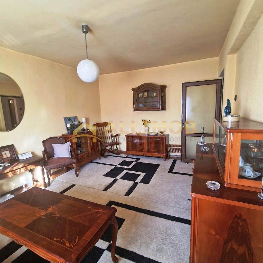 Apartament 2 camere in Ploiesti, zona Podul Inalt - Fotografie 1