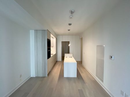 For Lease - 11 Yorkville Avenue Unit# 1107, Toronto, Ontario - Photo 5
