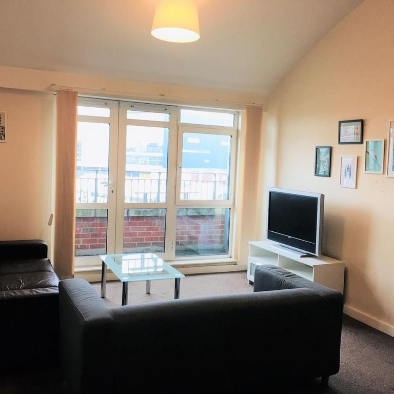 2 bedroom apartment to rent - Photo 1