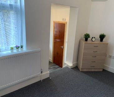 Studio Flat, Sidney Avenue, N13 - Photo 5