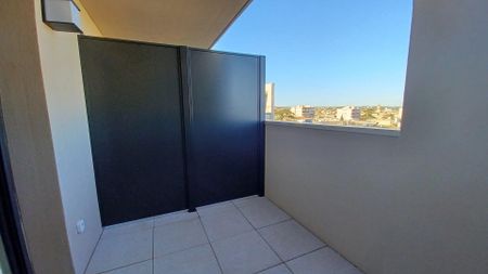 location Appartement T1 DE 29m² À NIMES - Photo 4