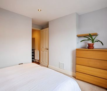 2 Bed Flat, Thornlaw Road, SE27 - Photo 6