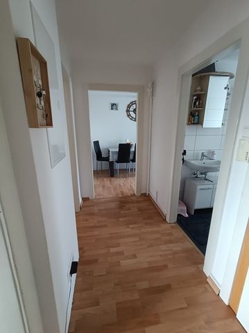 Gemütliche 2-Zimmer-Dachwohnung - im Herzen von Weil am Rhein - Photo 3