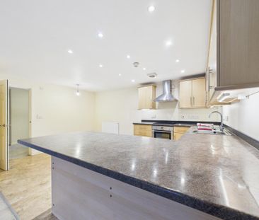 2 bedroom flat to rent - Photo 5