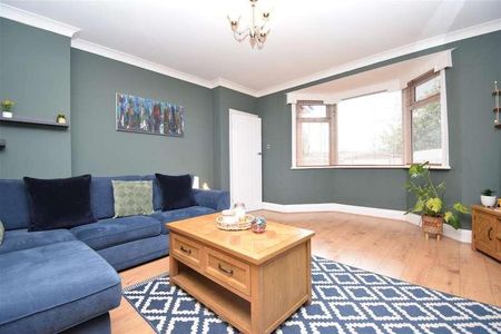 Gordon Avenue, Ossett, WF5 - Photo 4