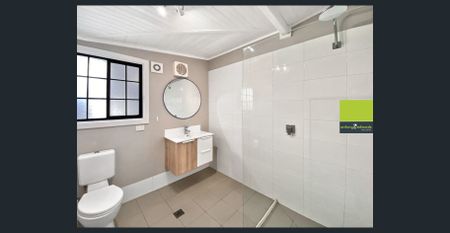 Central Cozy Cottage - Photo 5