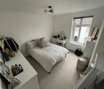 2 bedroom House To Let - Photo 3