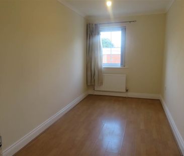 30 Richmond Park, Upper Lisburn Road , Belfast , BT10 0HB - Photo 5
