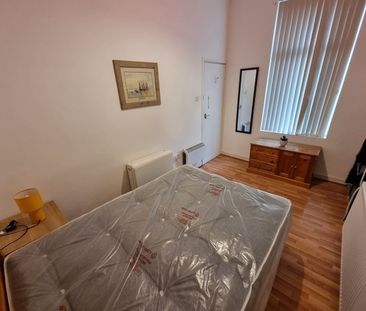 2 Bed Flat, Liverpool, L8 - Photo 3