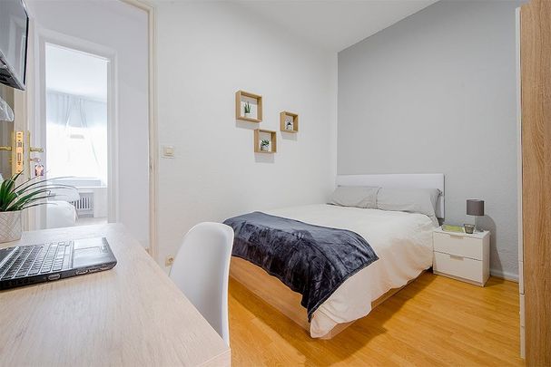 Calle de Diego de León, Madrid, Community of Madrid 28006 - Photo 1