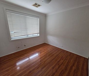 Convenient & Low-Maintenance 3 Bedroom Townhouse - Photo 3