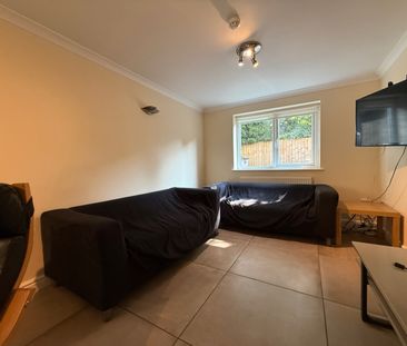 Flora Street, Cathays - Photo 6