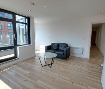 2 bedroom penthouse to rent - Photo 1