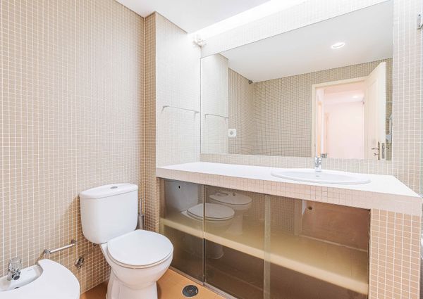 APARTAMENTO T2 NO ARNEIRO - CARCAVELOS