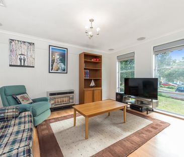 6 Rasheda Street, Watsonia - Photo 4