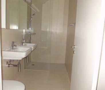 Exklusives Wohnen mit toller Sicht auf die Berge und den See - Foto 1