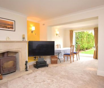 4 bedroom detached house to rent - Photo 6