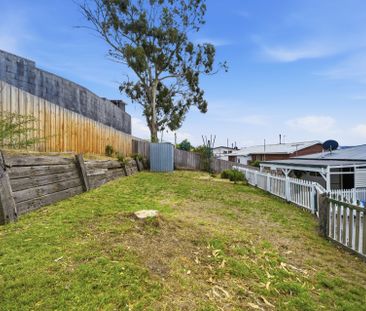 Bright Family Home in Claremont - Photo 6