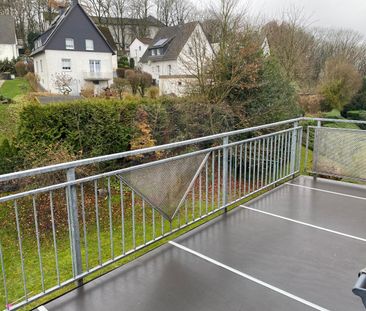 Lüdenscheid: Großzügige 2-Zimmer-Whg. mit Süd-Balkon - Photo 1