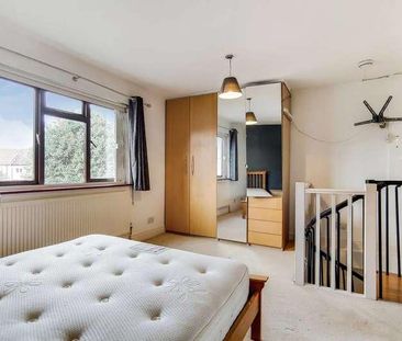 Salisbury Avenue, Barking, IG11 - Photo 4