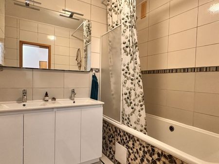 Bel appartement dans quartier résidentiel - Photo 5