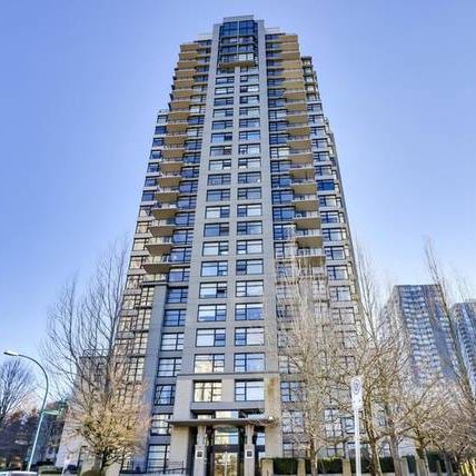 Location! 2bdms, 2baths Hi-Rise w/ view in Collingwood area, Vancouver - Photo 1