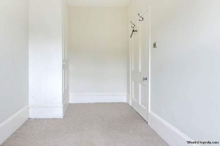 3 bedroom property to rent in Hove - Photo 5