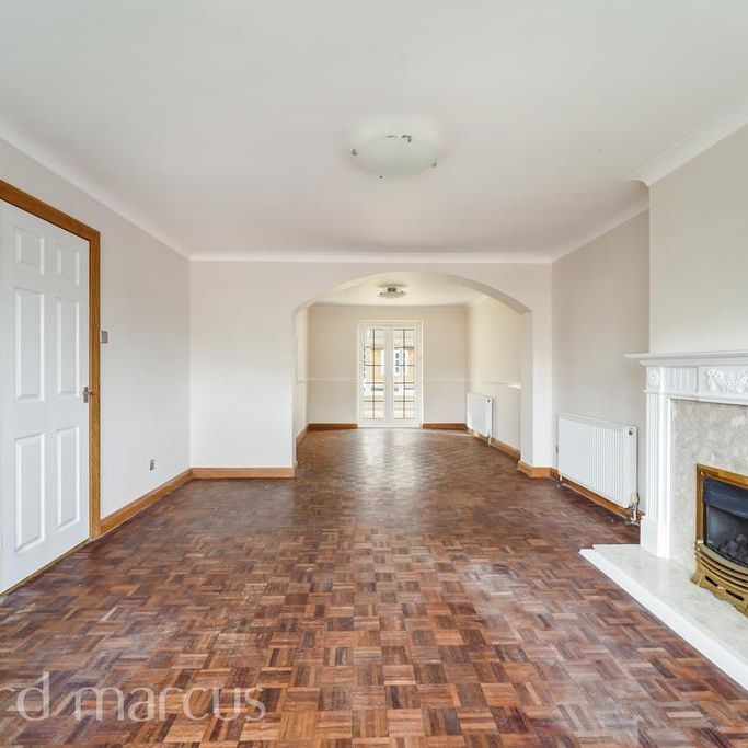 5 bedroom detached house to rent - Photo 1