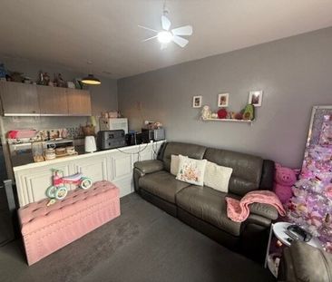 Victoria Road, Nottingham, NG4 - Photo 1