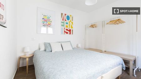 madrid, Community of Madrid 28019 - Photo 3