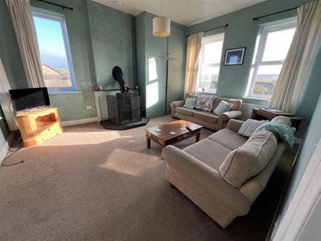 3 bedroom detached house to rent - Photo 5