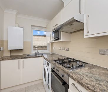 Hamilton Court, Brighton Marina Village - Photo 6