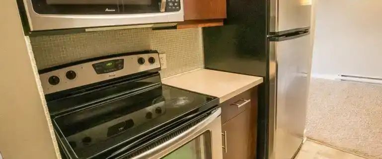 2 Bed 1 Bath Condo – 1030 Grant Avenue - October 1st- ALL UTILITIES INCLUDED | 1030 Grant Avenue, Winnipeg - Photo 1