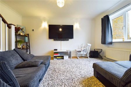 2 bedroom terraced house to rent - Photo 3