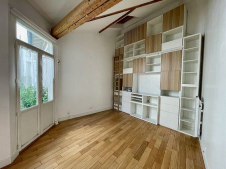 Location Maison Charenton-le-Pont 94220 Bois - Photo 2