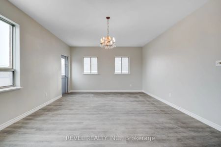 2095 Dufferin Street N #2nd Floor - Photo 5